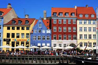 Trenuri, autocare și zboruri către Danemarca - Compara prețuri și bilete ieftine